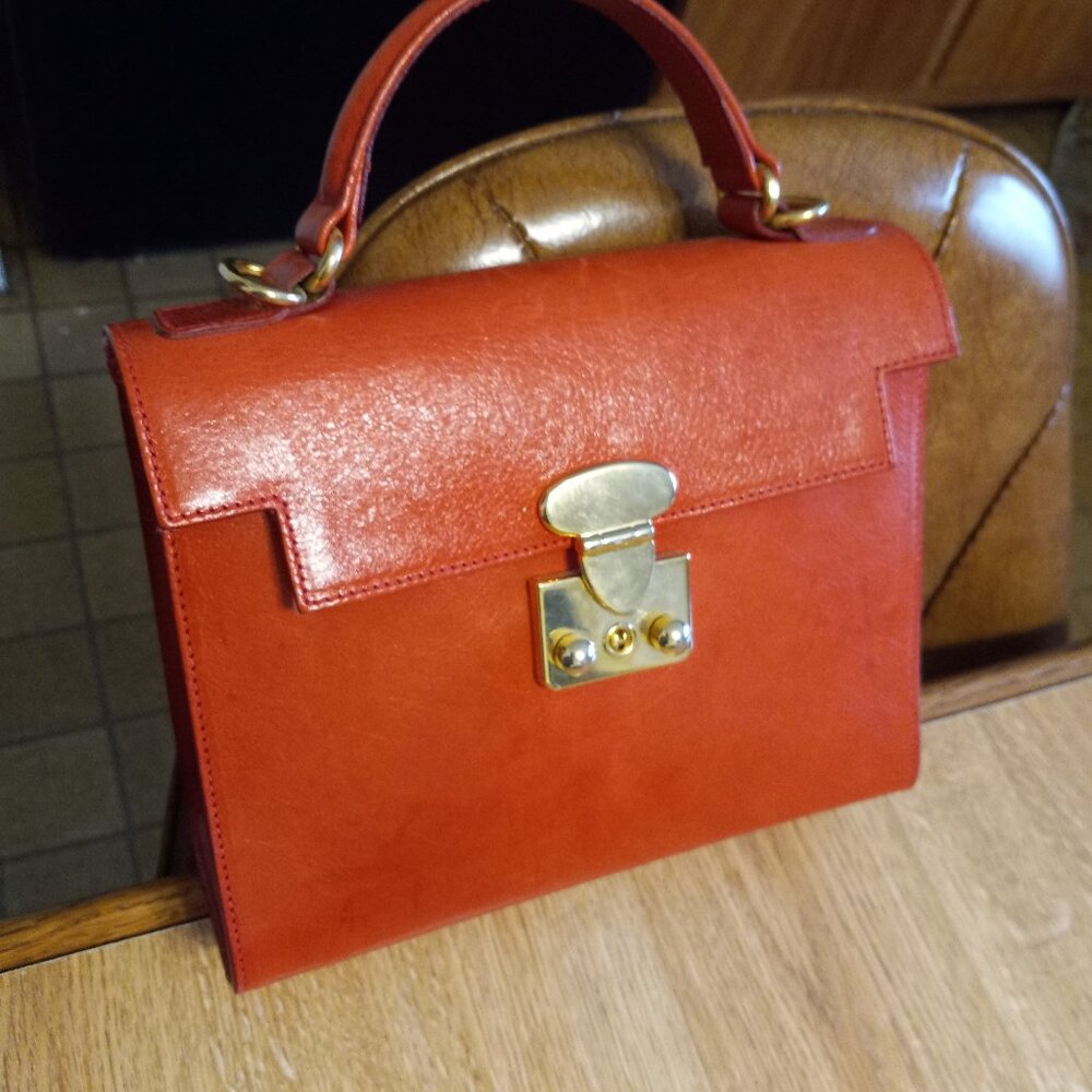 AUTHENTIC FURLA Mini Red Leather Crossbody Shoulder Bag Purse made in Italy